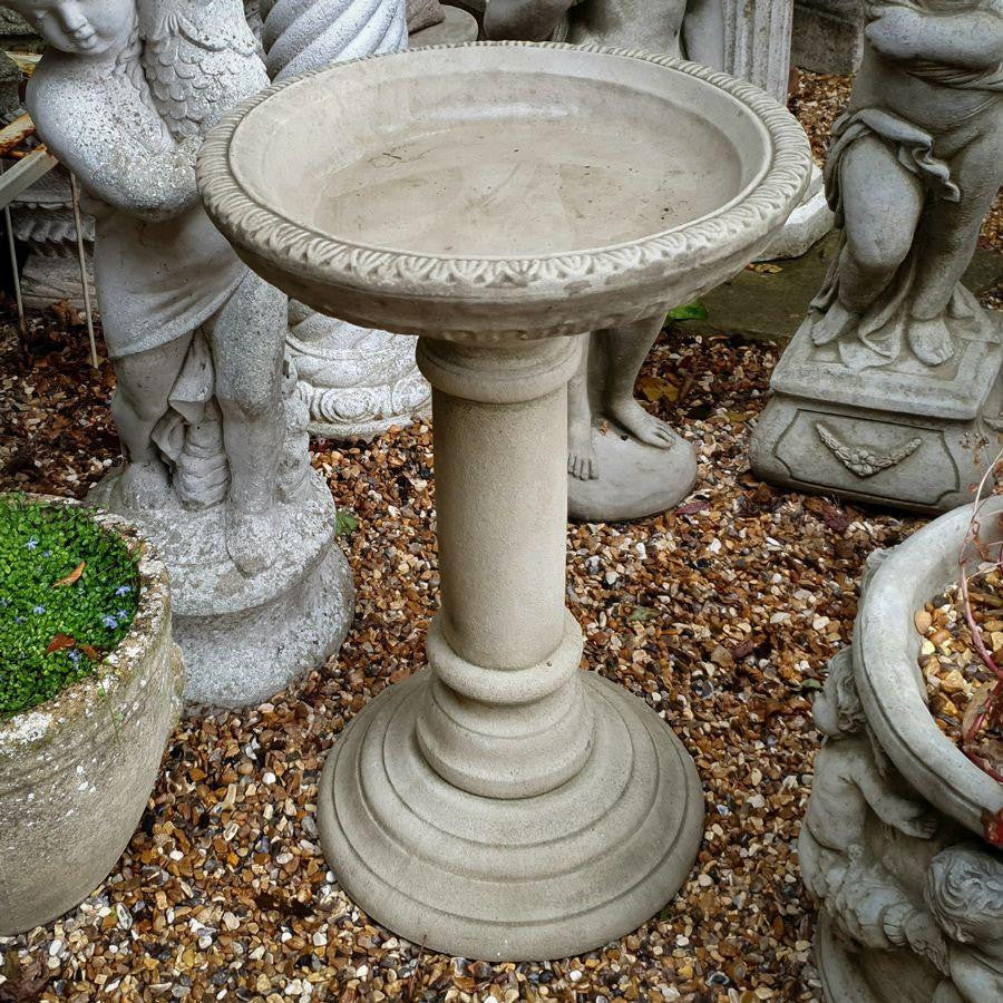 Adorable Stonecast Regency Birdbath