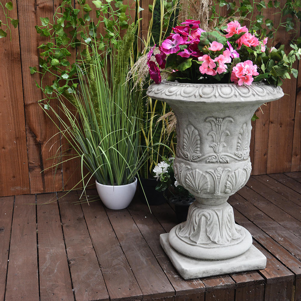 Beautifully Detailed Eddy Vase with Intricate Design and Pattern