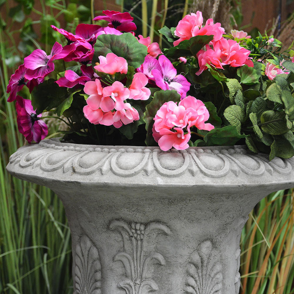Beautifully Detailed Eddy Vase with Intricate Design and Pattern