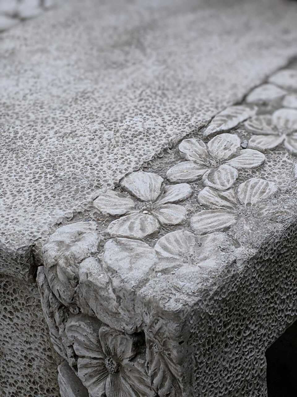 Daisy Design Stone Cast Garden Stool Seat