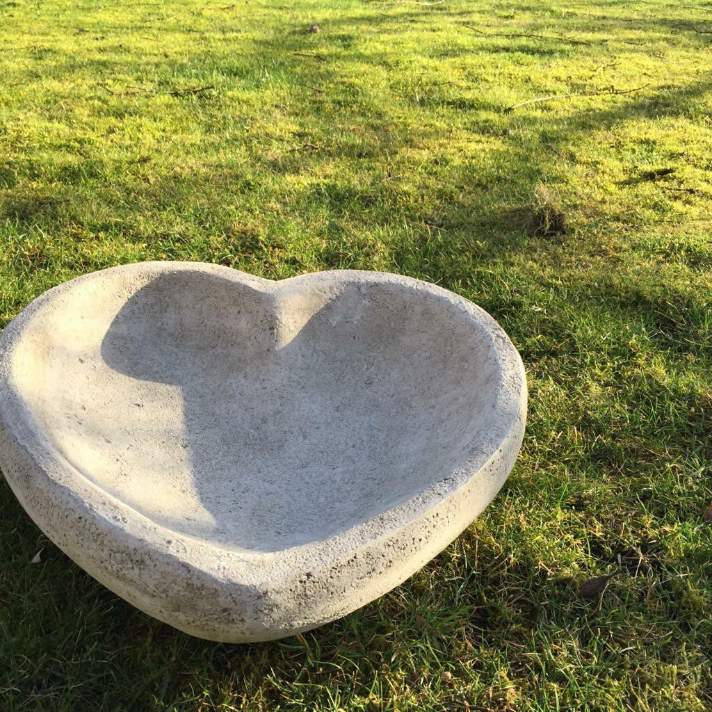 Heart shaped Floor level Large Birdbath / Birdfeeder