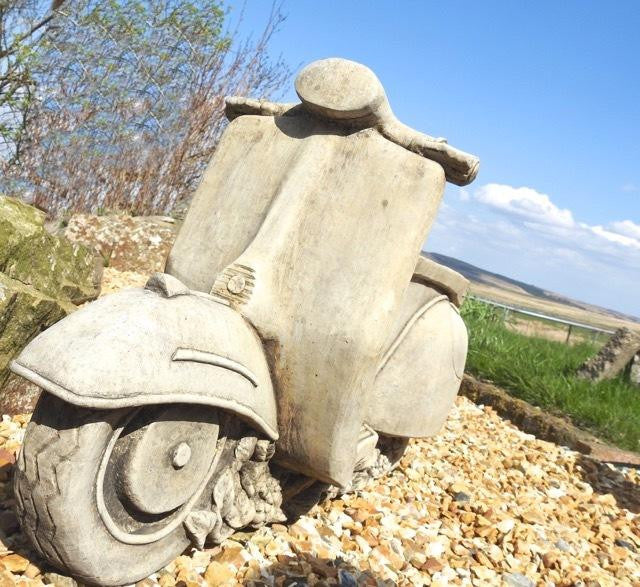 Lambretta Vespa style Stone Scooter Planter