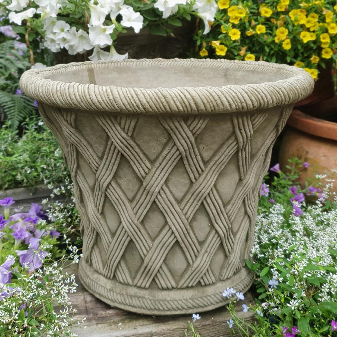 Large Elizabethan Woven Wicker Design Garde Pot