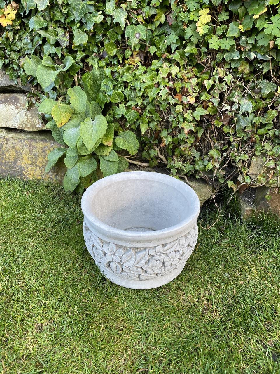 Ornate Flower and Leaf design Planter