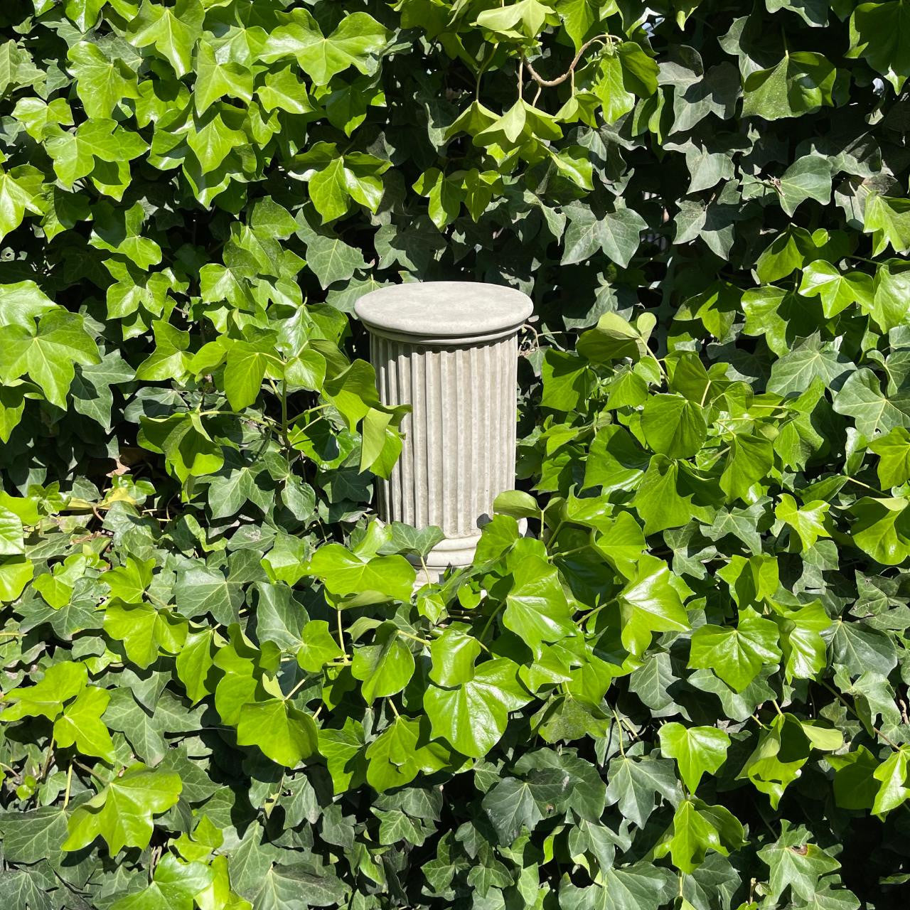 Simple Roman Style Short Pillar Column