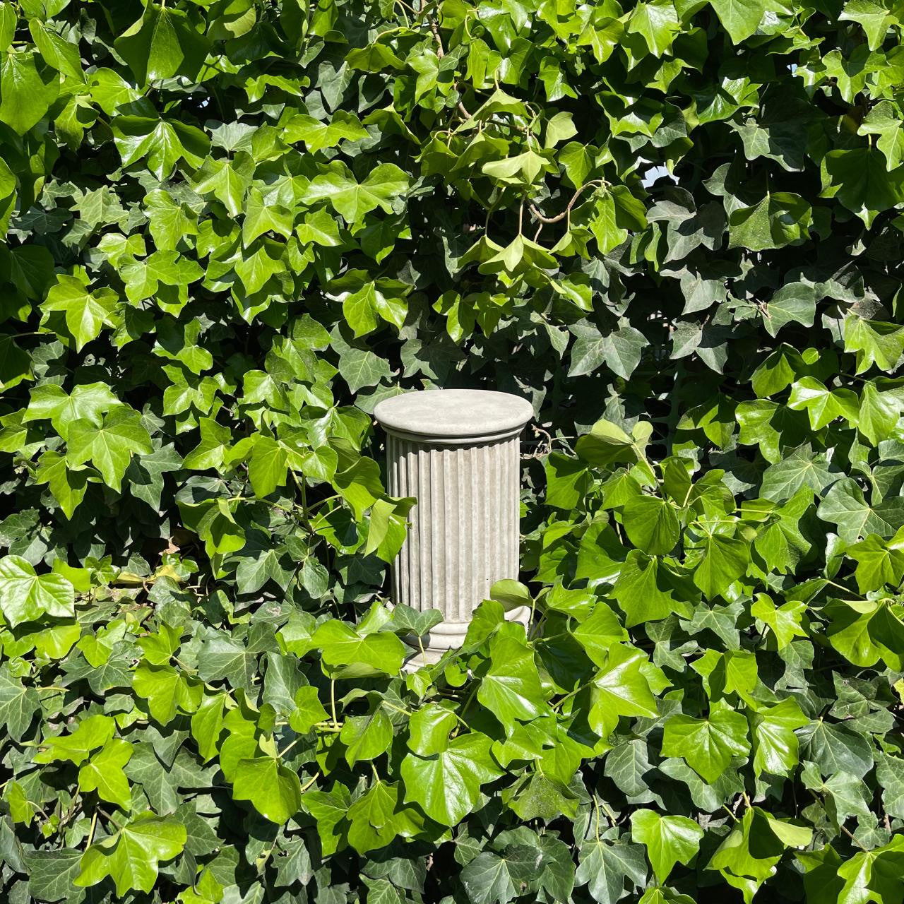 Simple Roman Style Short Pillar Column