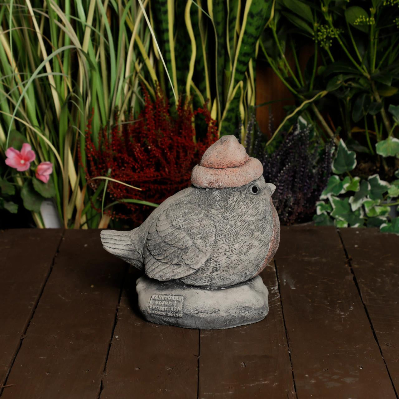 Stone Cast 'Christmas Robin' Garden Ornament