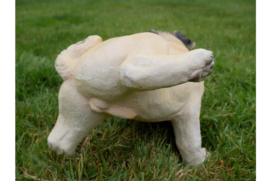 Weeing Pug Funny Garden ornament