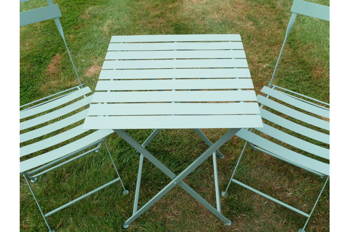 Green Metal Bistro Set – Outdoor Table & Chairs for Garden, Patio or Balcony