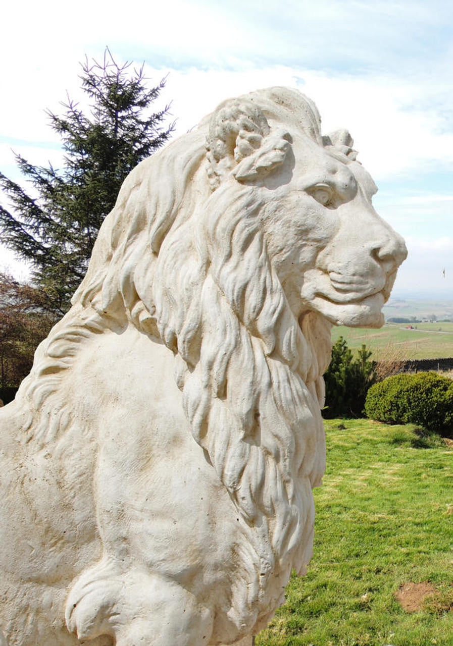 Pair of Giant Stone Cast Lion statues on Plinths 6 ft high, 1600 kg set!