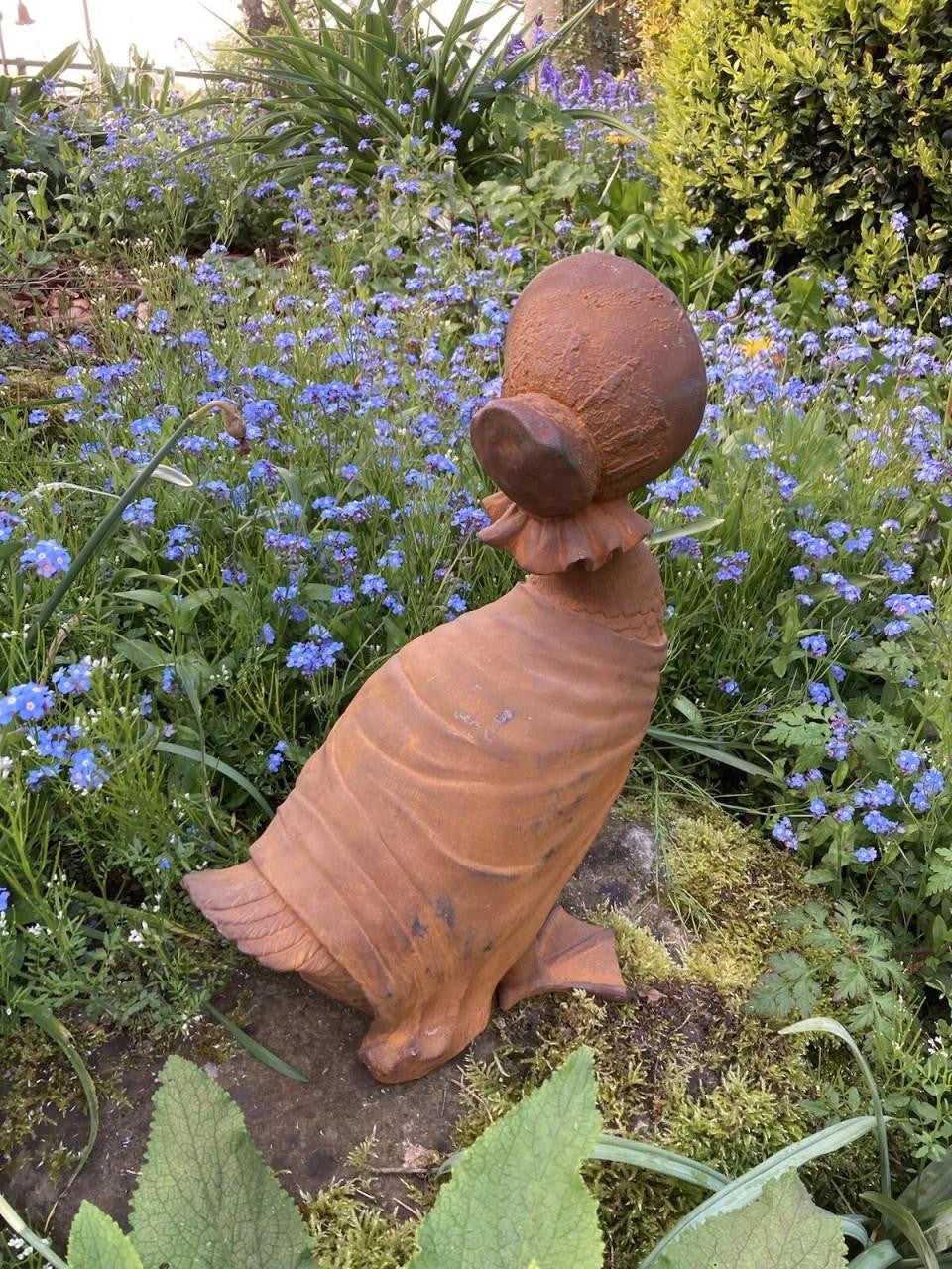 Rustic Cast Iron Jemima Puddle Duck Statue Garden Ornament Home Decor