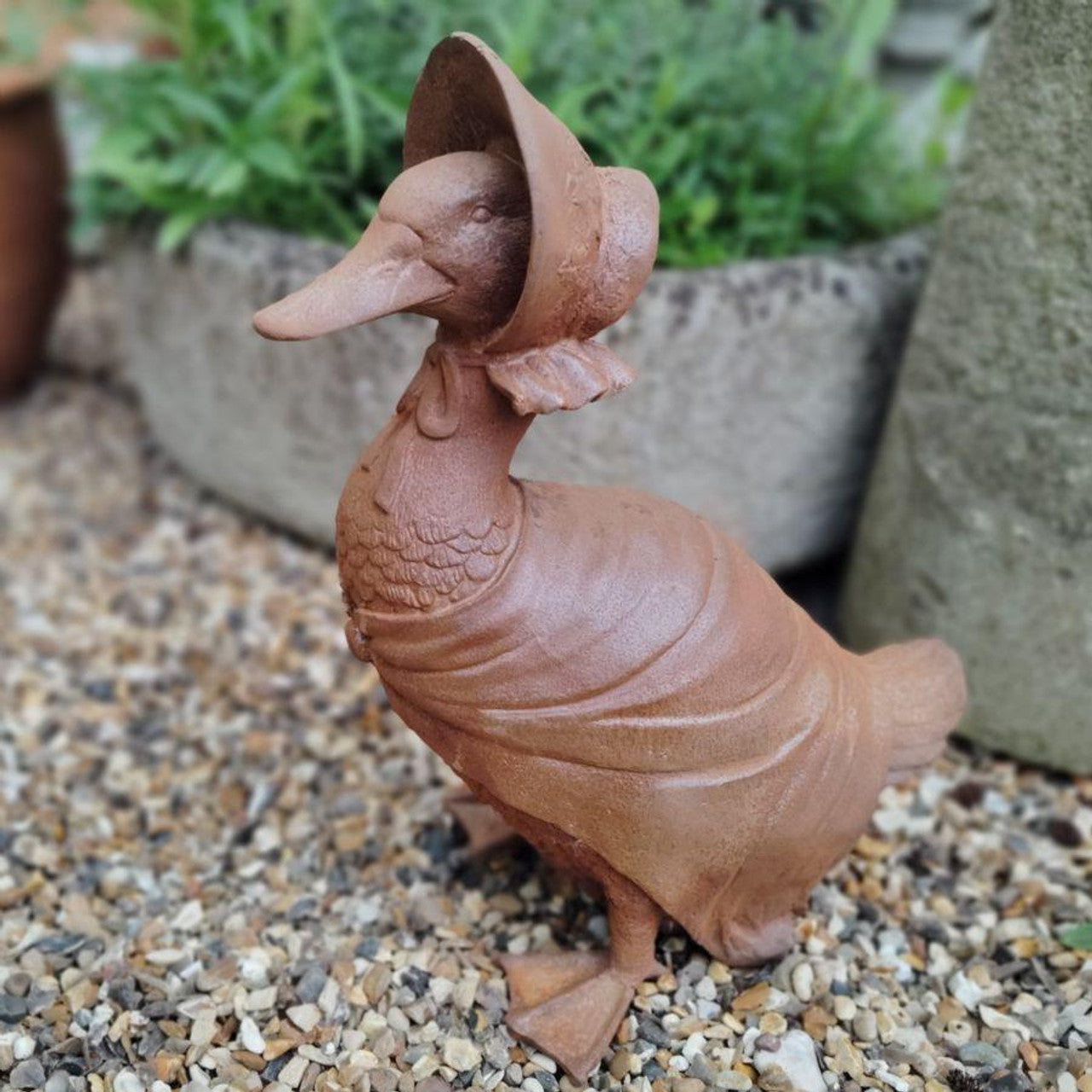Rustic Cast Iron Jemima Puddle Duck Statue Garden Ornament Home Decor