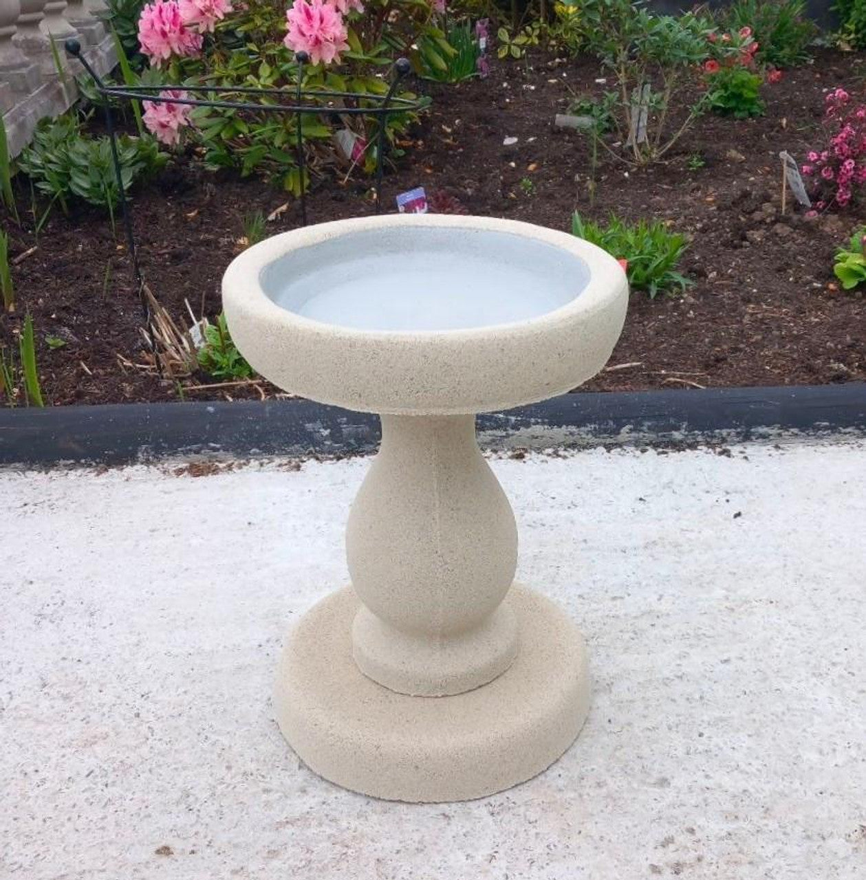 Short Minimalistic Sandstone Bird Bath with Round Base