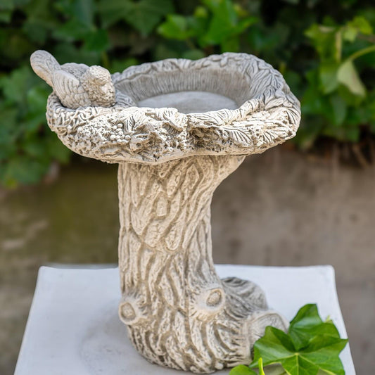 Stone Cast 'Bird nest' Design Garden Birdbath