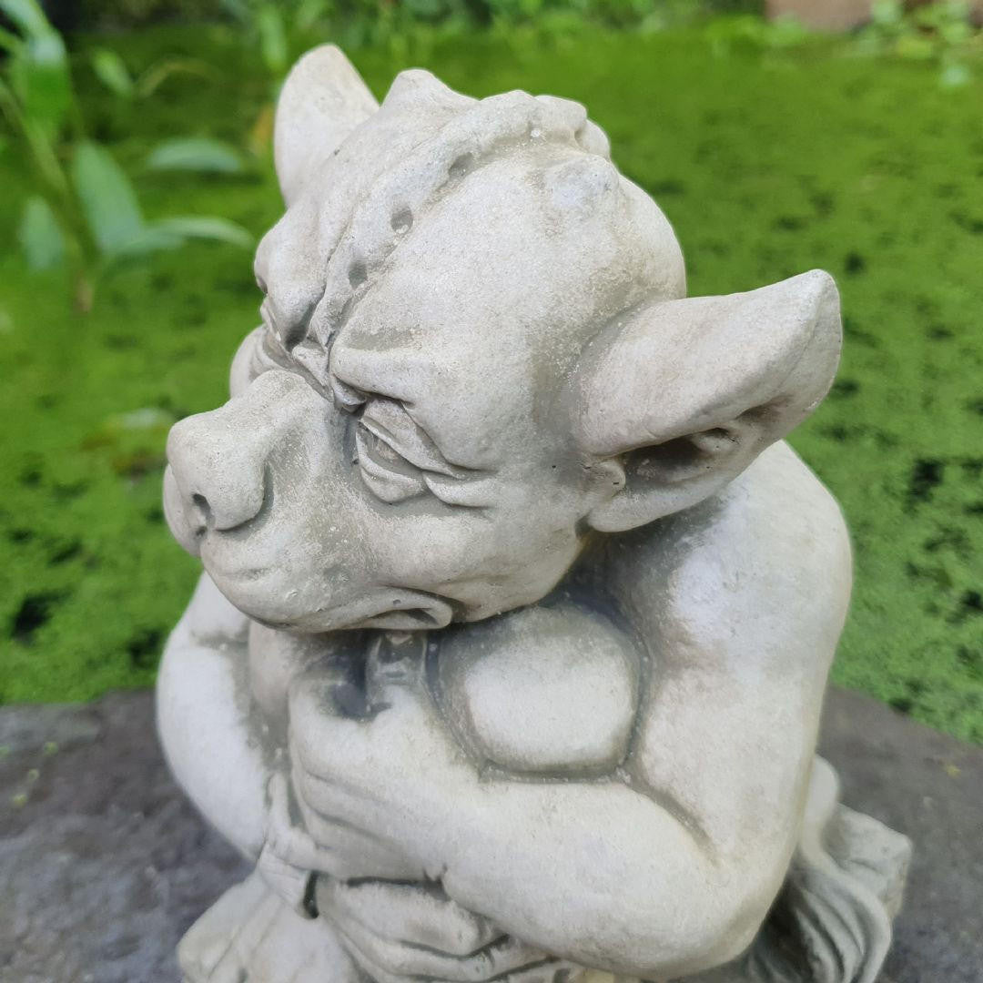 Stone Cast Sparta Stone Gargoyle B Ornament