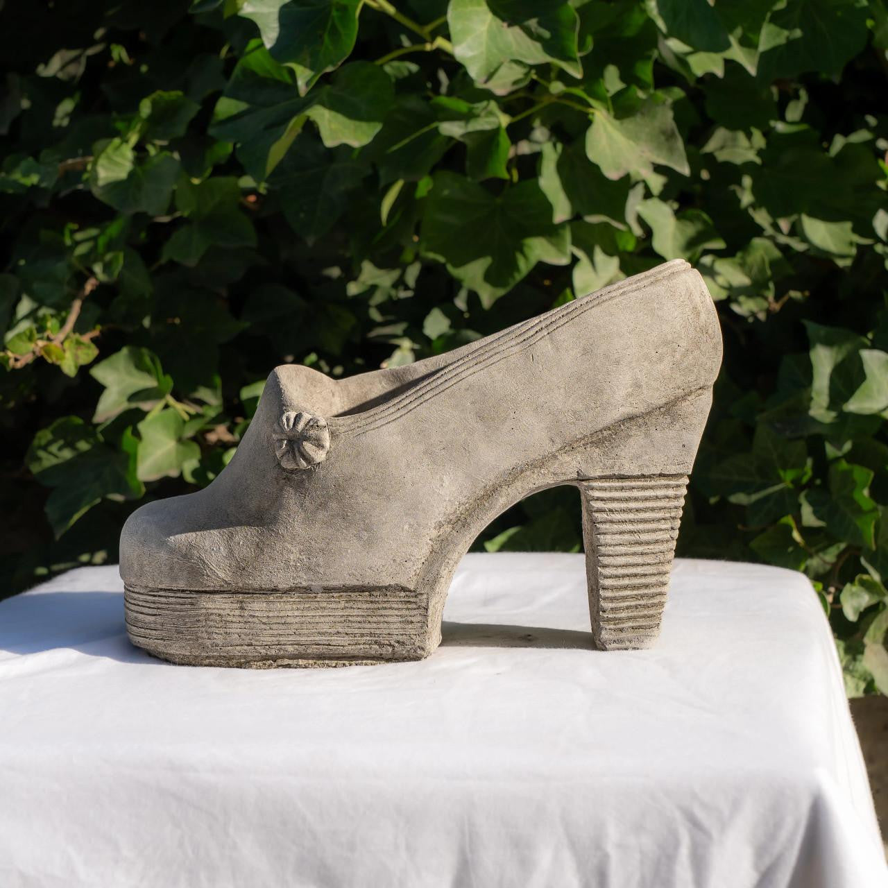 Stone Cast Stiletto Design Pot