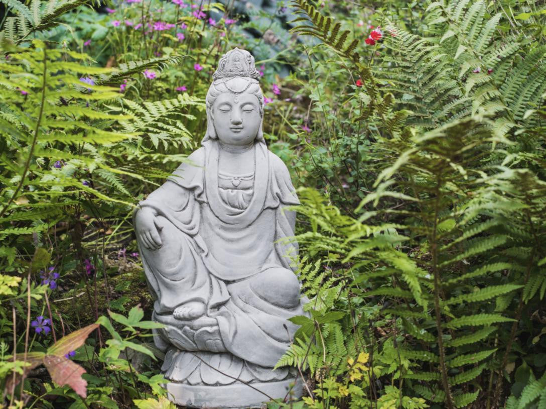 Traditional Kuan Yin Guan Yin Buddha Statue