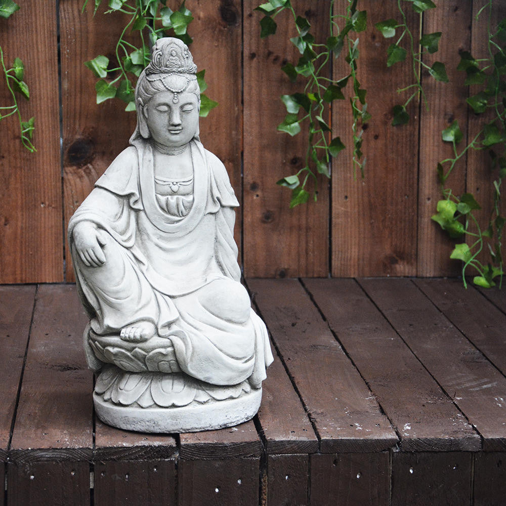 Traditional Kuan Yin Guan Yin Buddha Statue