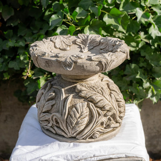 Woodland Design Stone cast Bird Bath Bird feeder